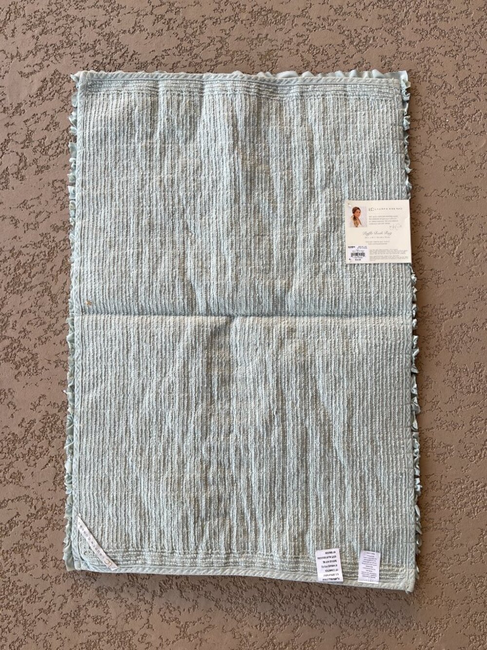 New LC Lauren Conrad Ruffle Bath Rug Mat - Picture 4 of 8